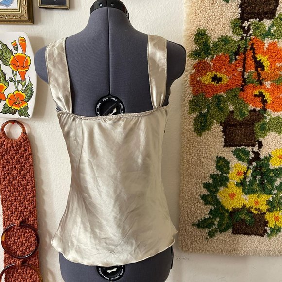 Chic Vintage Y2K Golden Satin Blouse - Picture 3 of 3